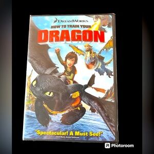 DVD “HOW TO TRAIN YOUR DRAGON” NWT